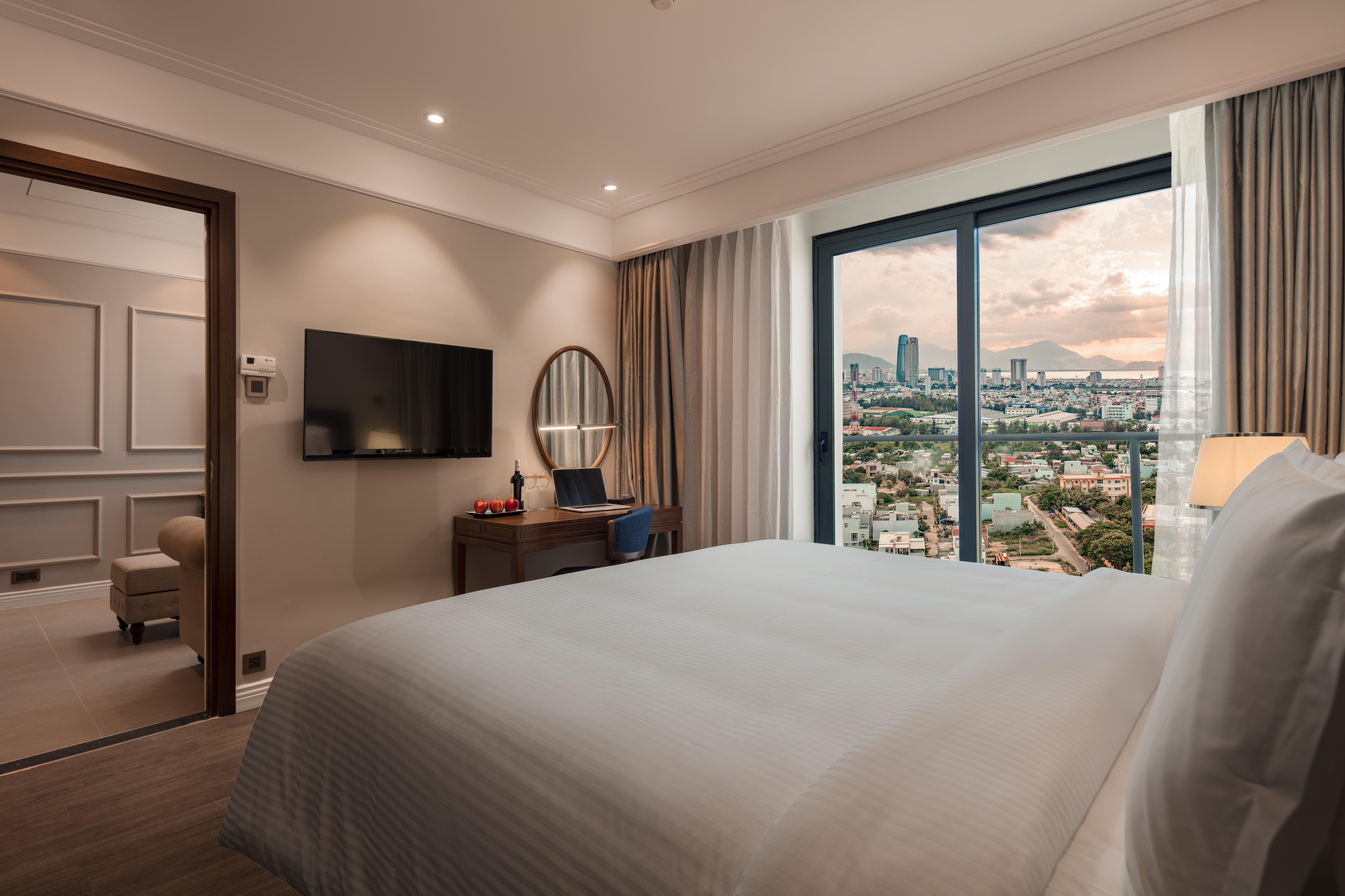 Altara Suites Da Nang By Ahg Kültér fotó