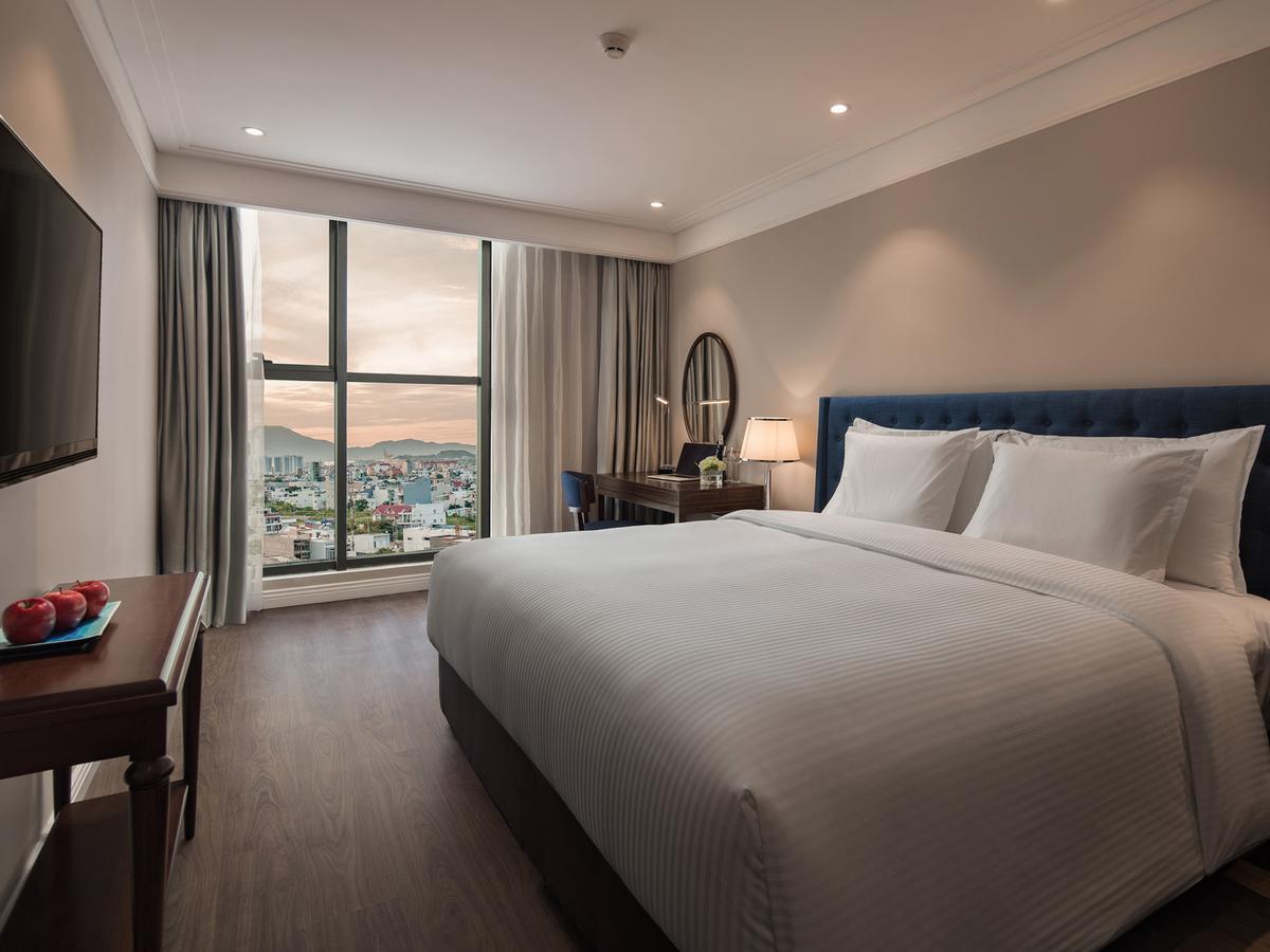 Altara Suites Da Nang By Ahg Kültér fotó