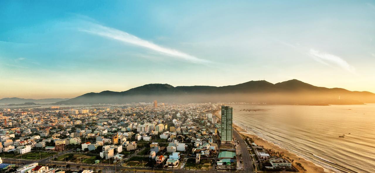 Altara Suites Da Nang By Ahg Kültér fotó